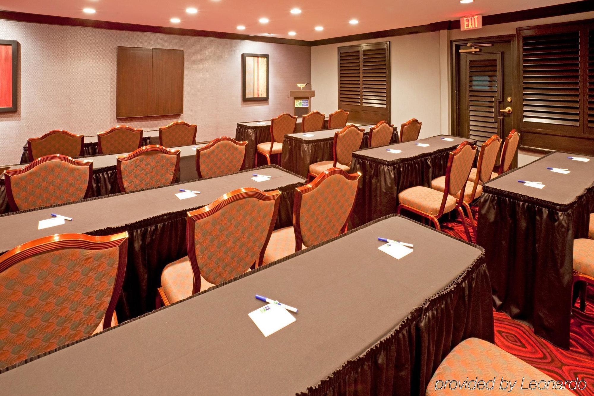Holiday Inn Express Hotel & Suites Plano West - Frisco By Ihg Facilités photo