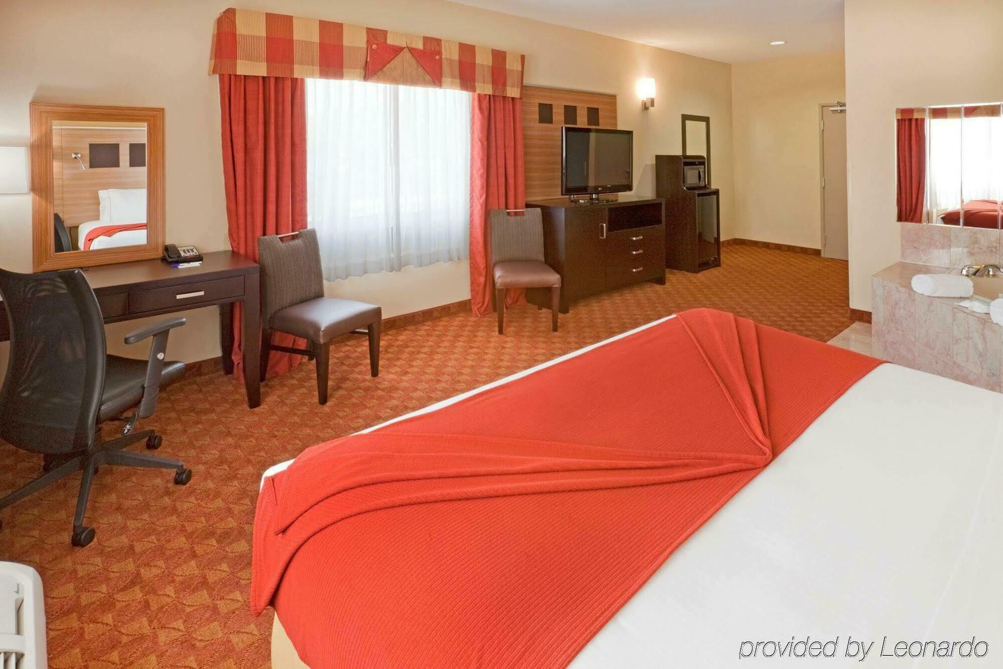 Holiday Inn Express Hotel & Suites Plano West - Frisco By Ihg Chambre photo
